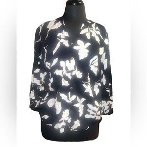 🐘Sonoma Black Print Floral Button Down